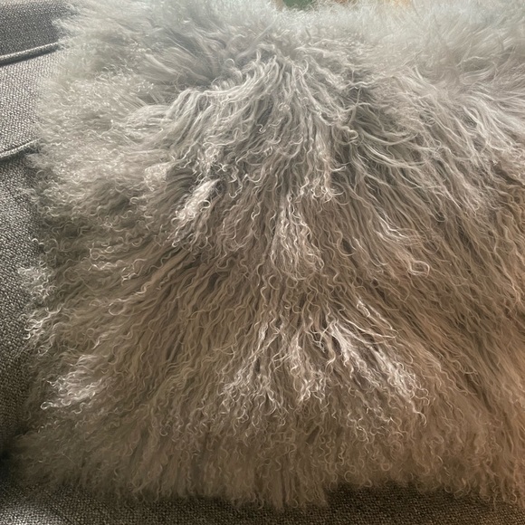 West elm fur pillow - Picture 7 of 10